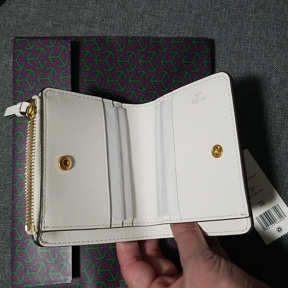 Tory Burch Robinson Mini Wallet in New Ivory - Picture 3 of 6